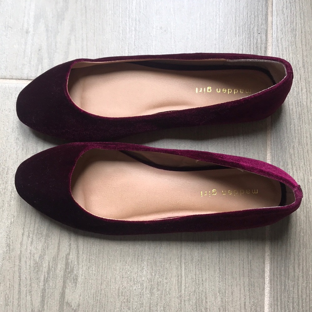 Madden Girl Sz 10 “So Cute” velvet flats